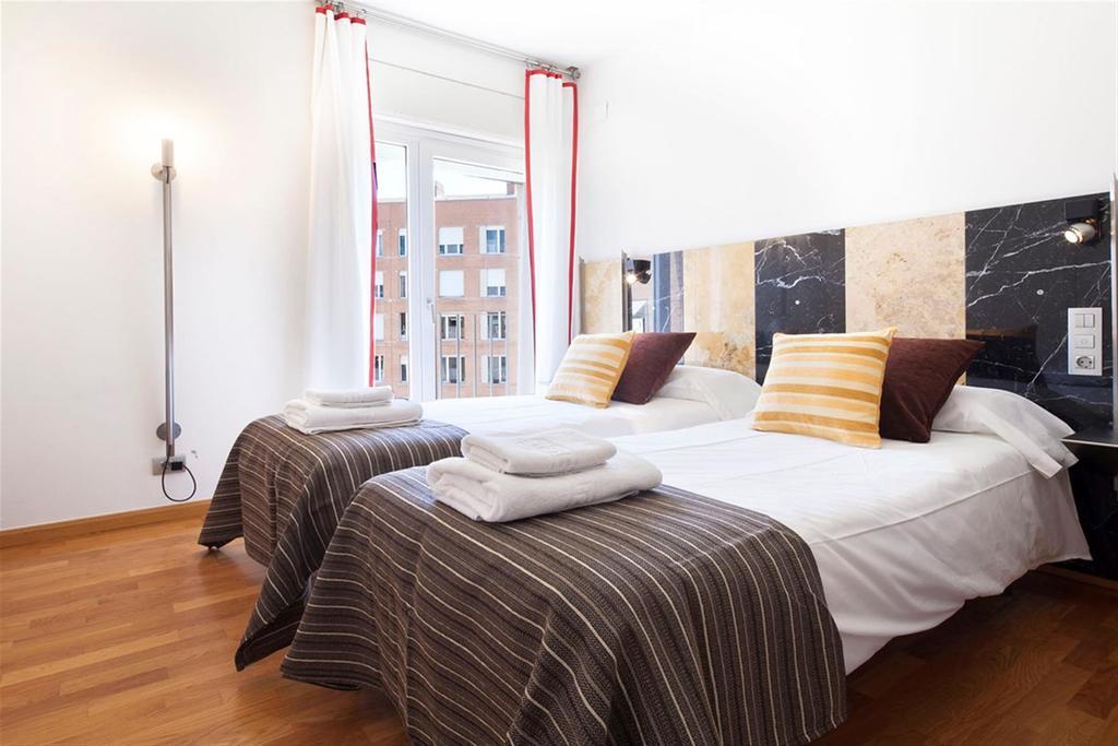 Stay U-Nique Apartments Salvador Espriu Barcelona Szoba fotó