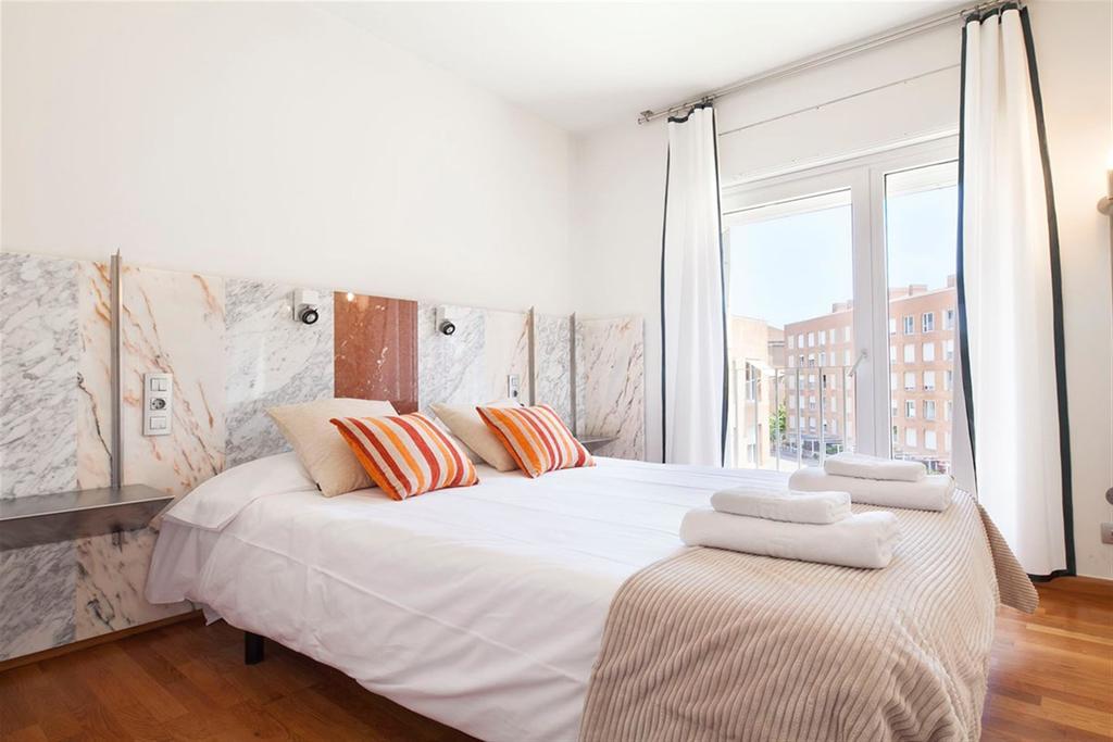 Stay U-Nique Apartments Salvador Espriu Barcelona Szoba fotó